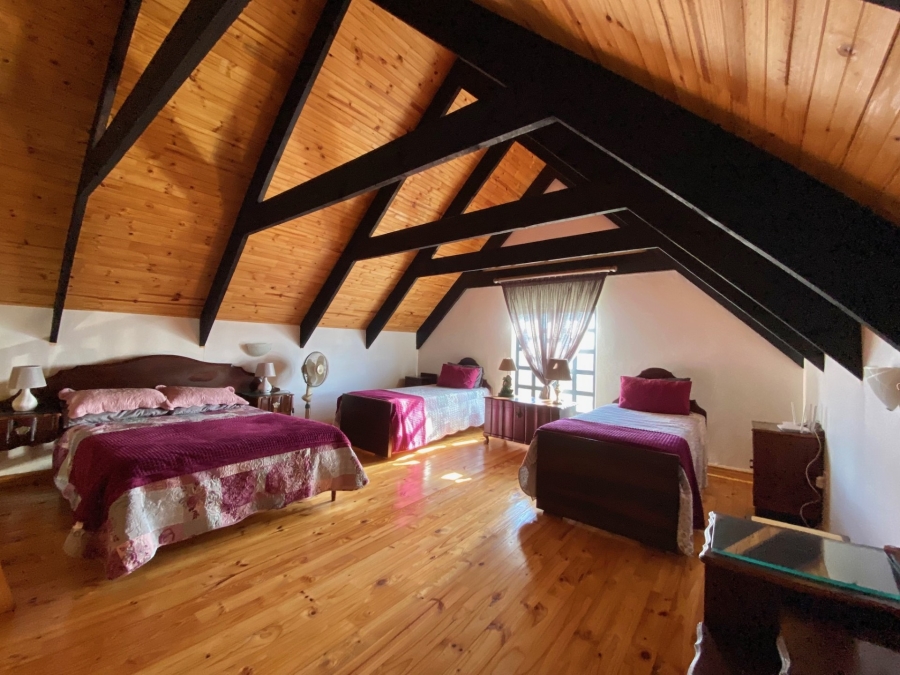 5 Bedroom Property for Sale in Hopefield Western Cape